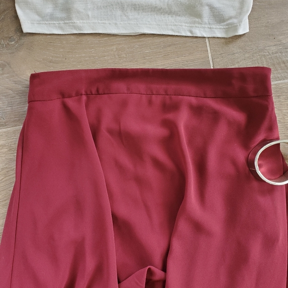 Maroon high low skirt - Picture 2 of 5